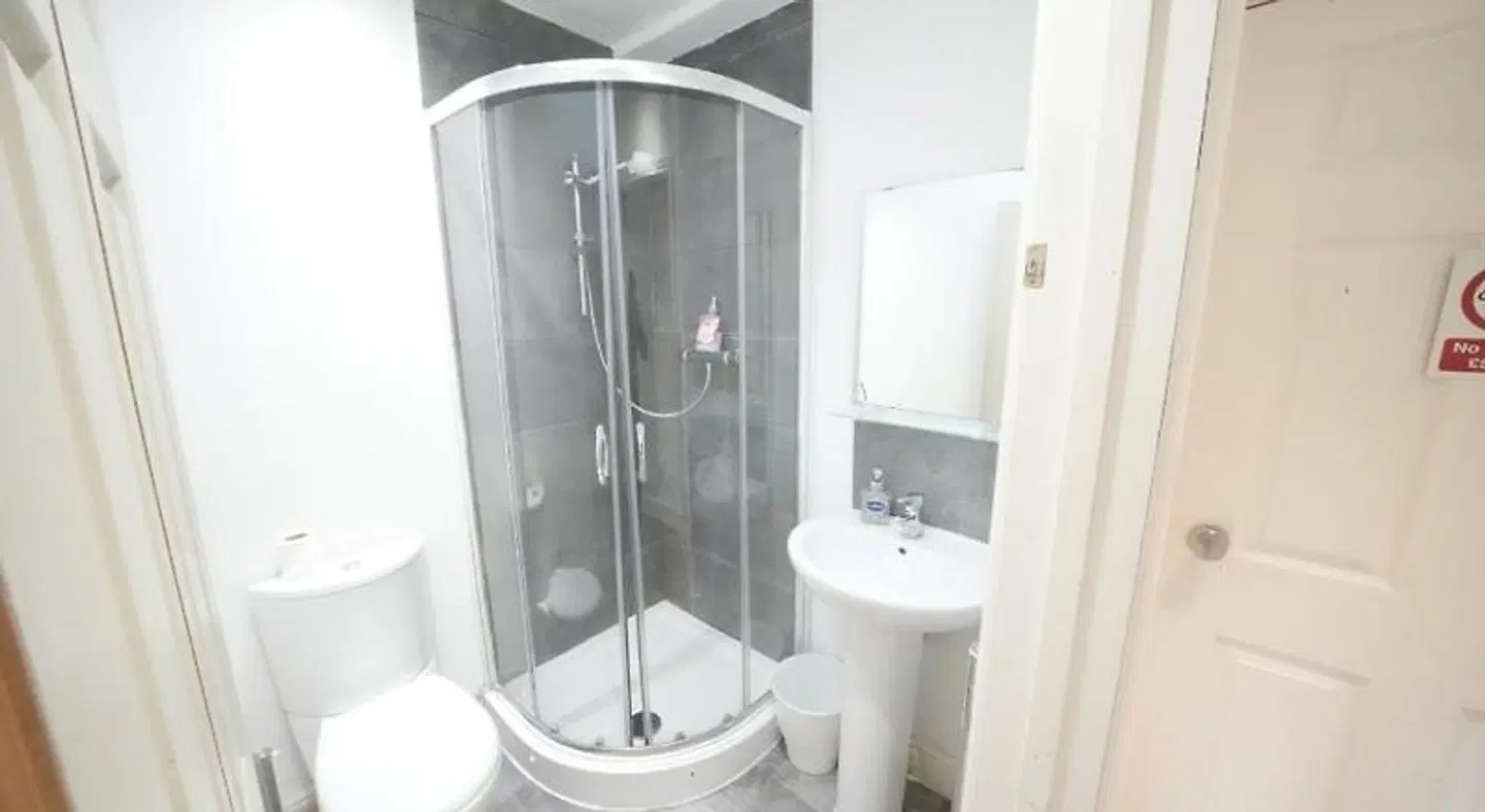 Grand Airport Ensuites Badezimmer