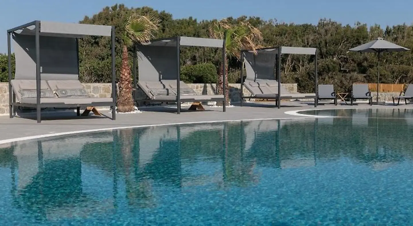 Cosmos Boutique Hotel OUTDOOR_POOL