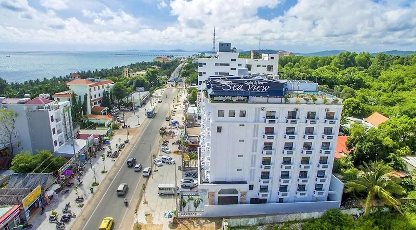 Levan Hotel EXTERIOR