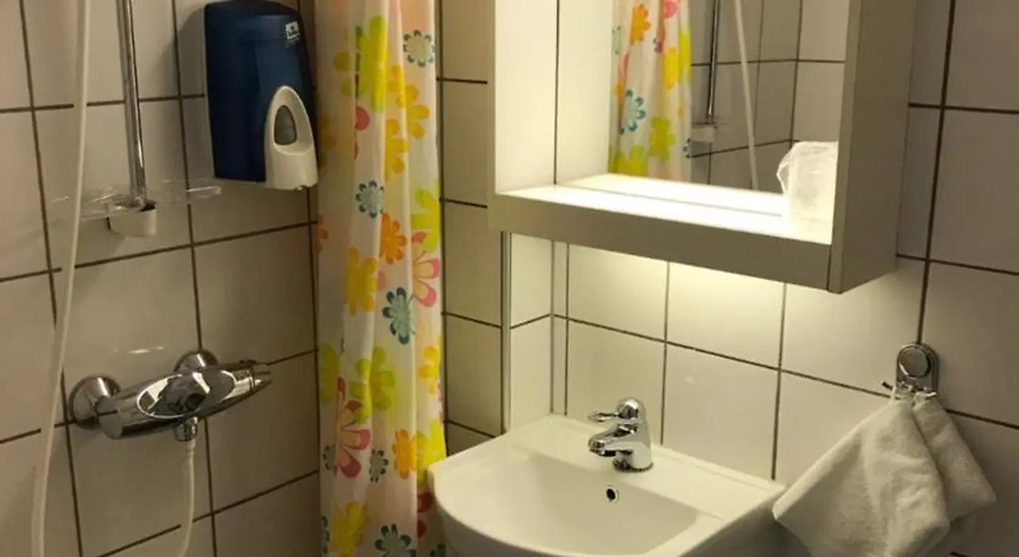 Reisafjord Hotel Badezimmer