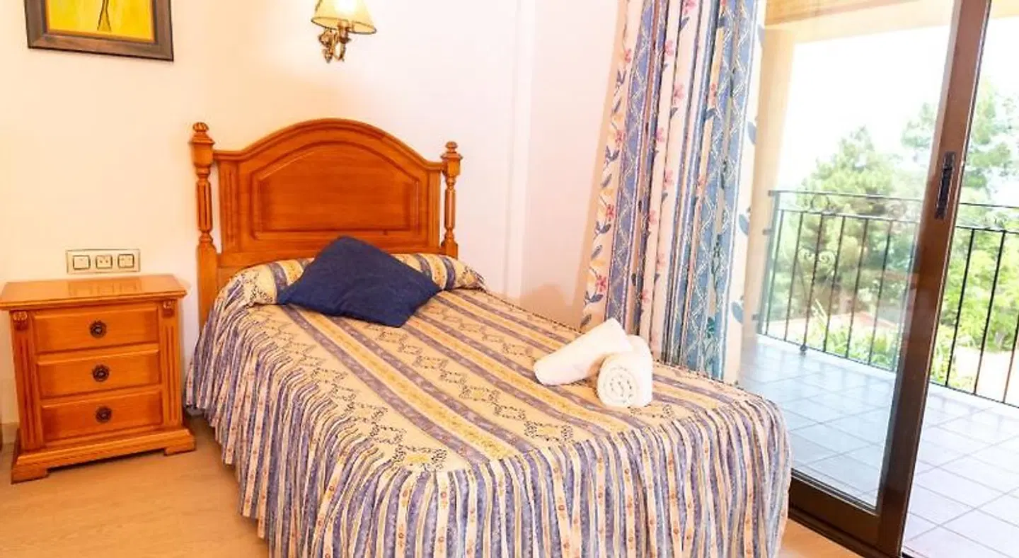 Hostal Los Rosales ROOM_EXAMPLE