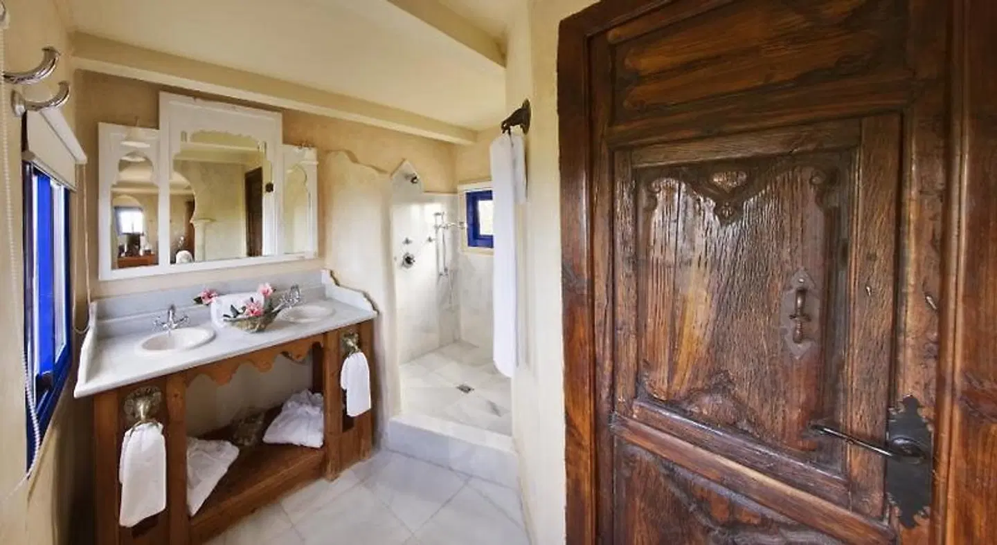 Beach Hotel Dos Mares Badezimmer