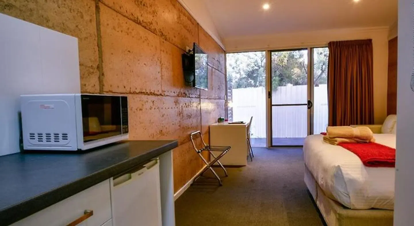 Crossroads Ecomotel ROOM_EXAMPLE