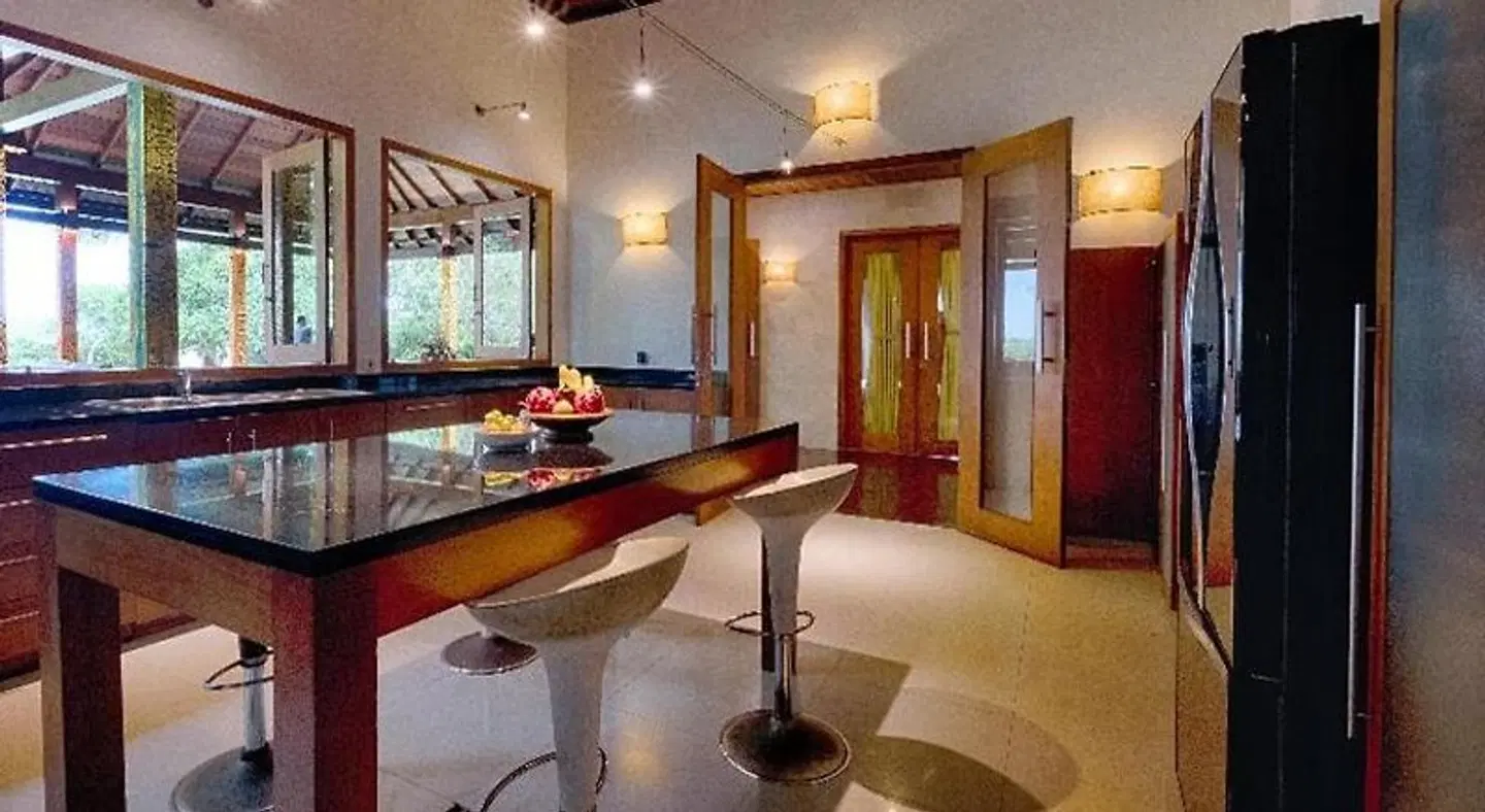 Kutus Kutus Ketewel Villa Bar