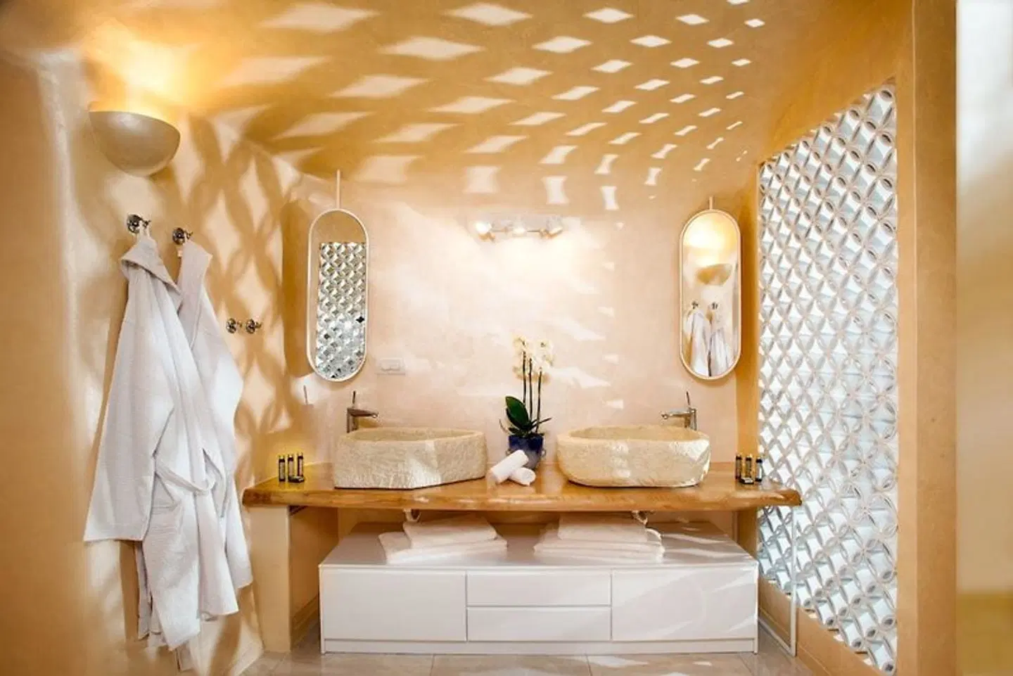 Ananda Infinity Badezimmer