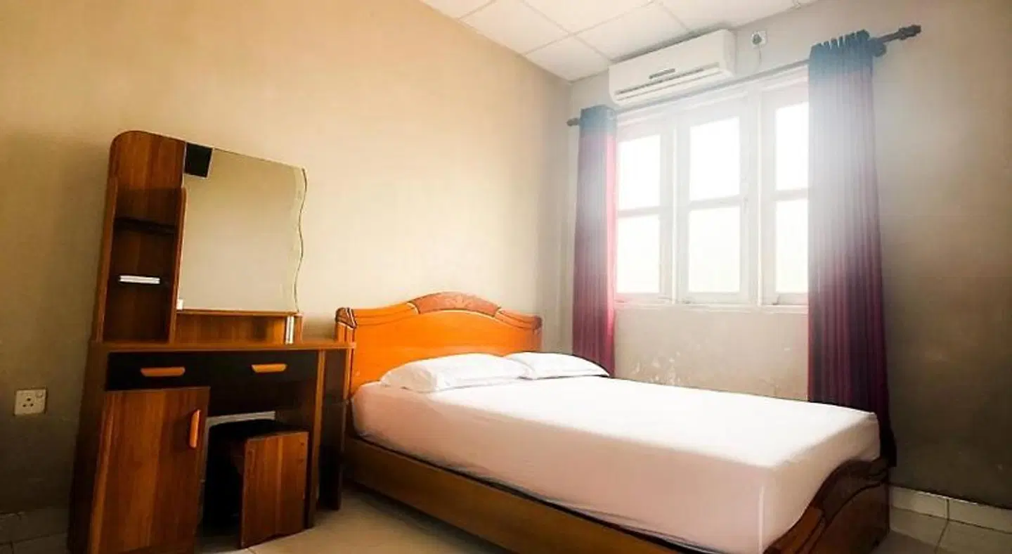 Riverside Hotel ROOM_EXAMPLE