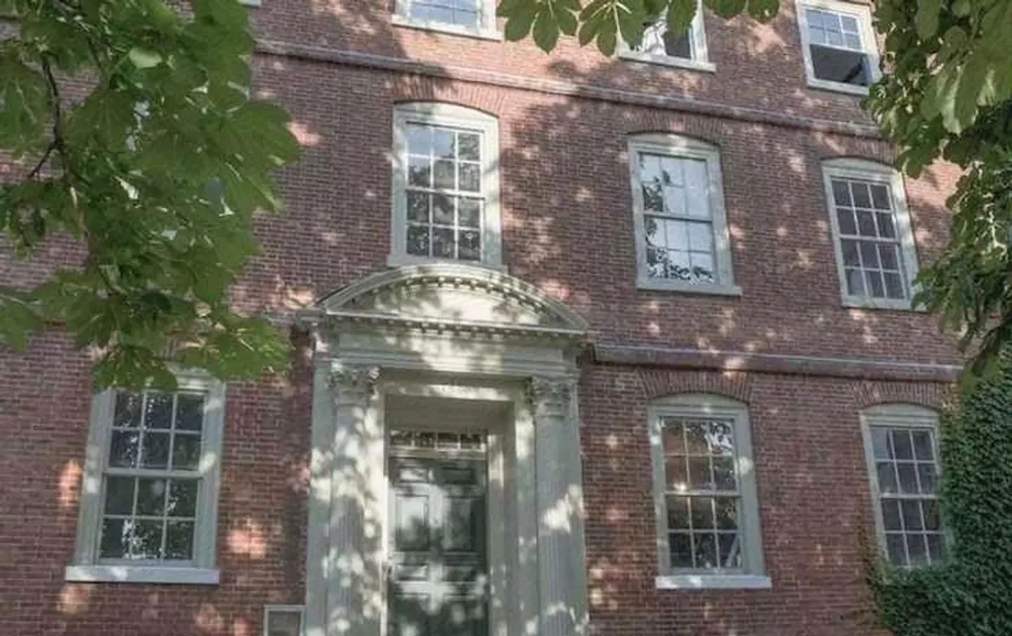 The Merchant EXTERIOR