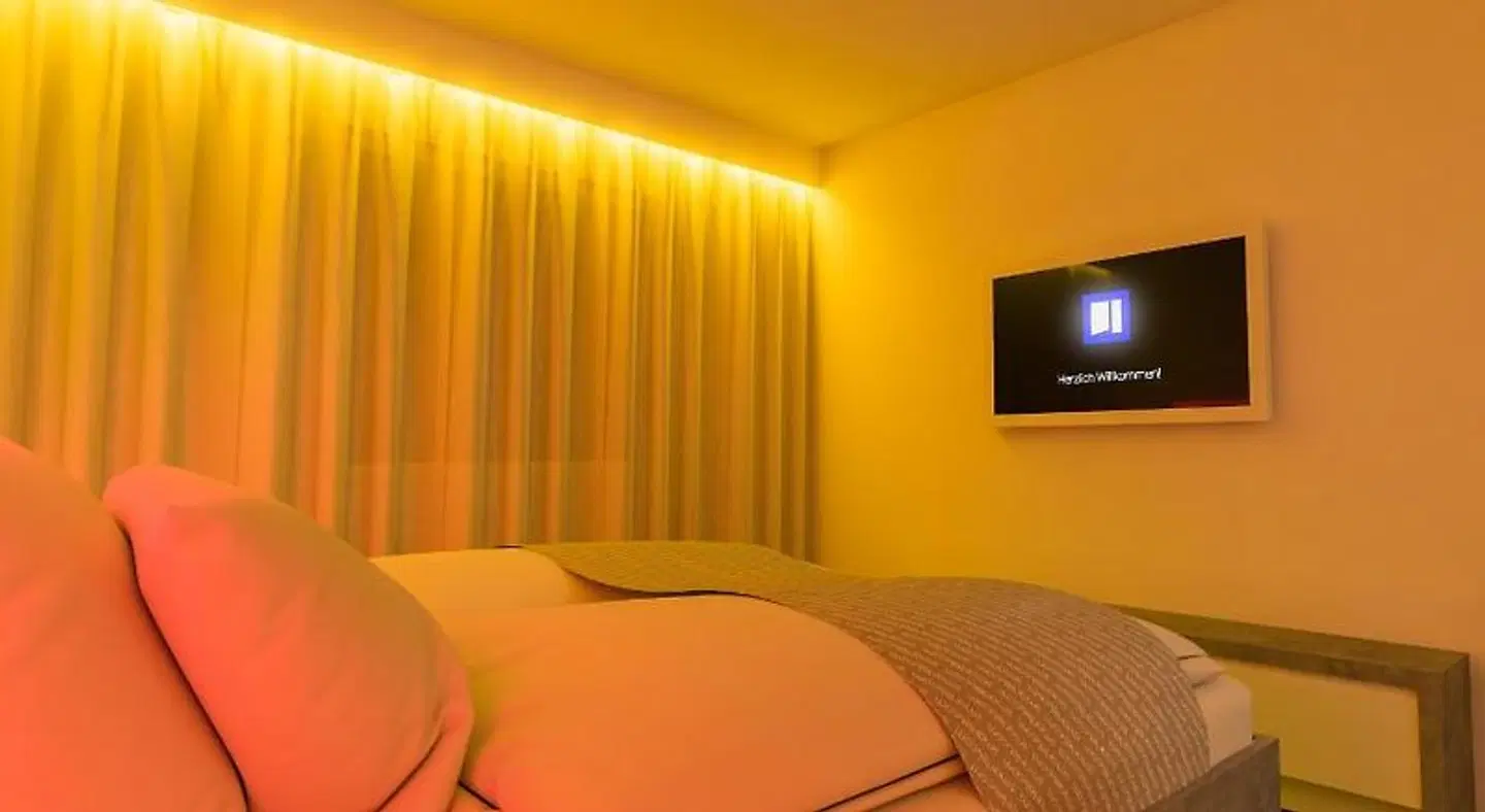 smartel at The Unbrexit ROOM_EXAMPLE