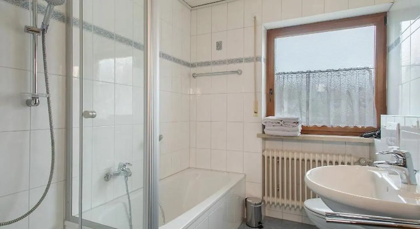 Hotel Garni Vitamari Badezimmer