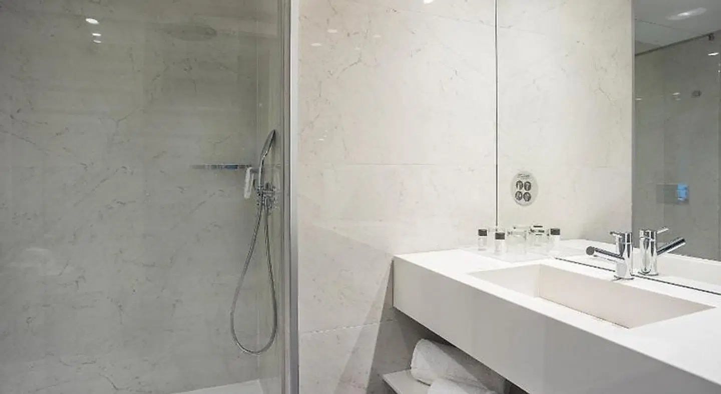 HF Fenix Porto Badezimmer