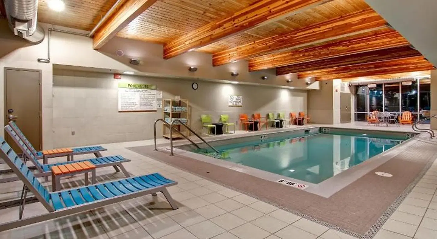 Home2 Suites by Hilton West Edmonton, Alberta, Canada Hallenbad