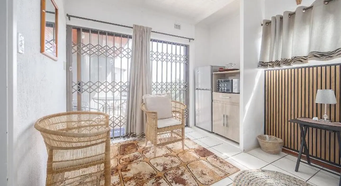 Beachcomber Bay Guest House ROOM_EXAMPLE