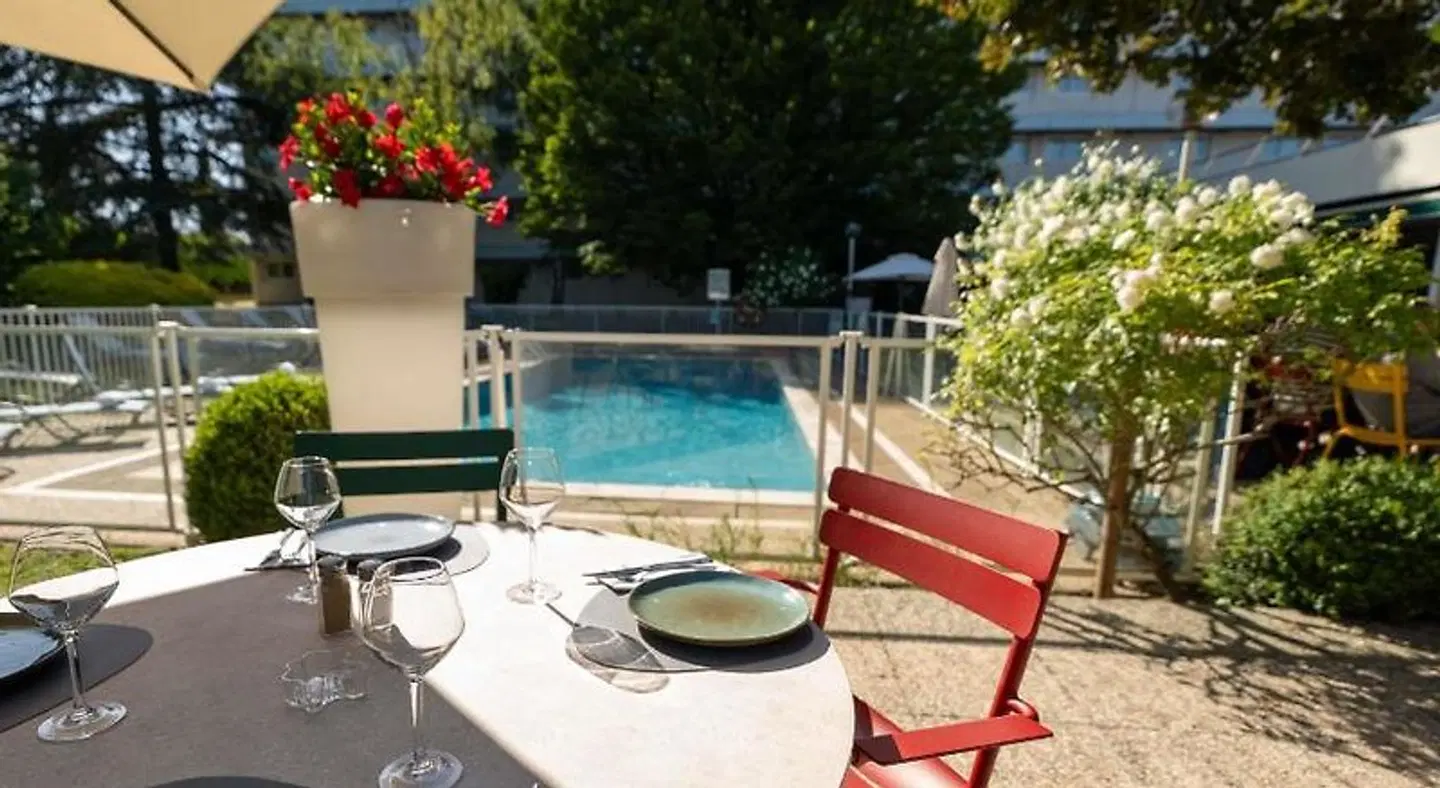 Novotel Poissy Orgeval Hotel OUTDOOR_POOL