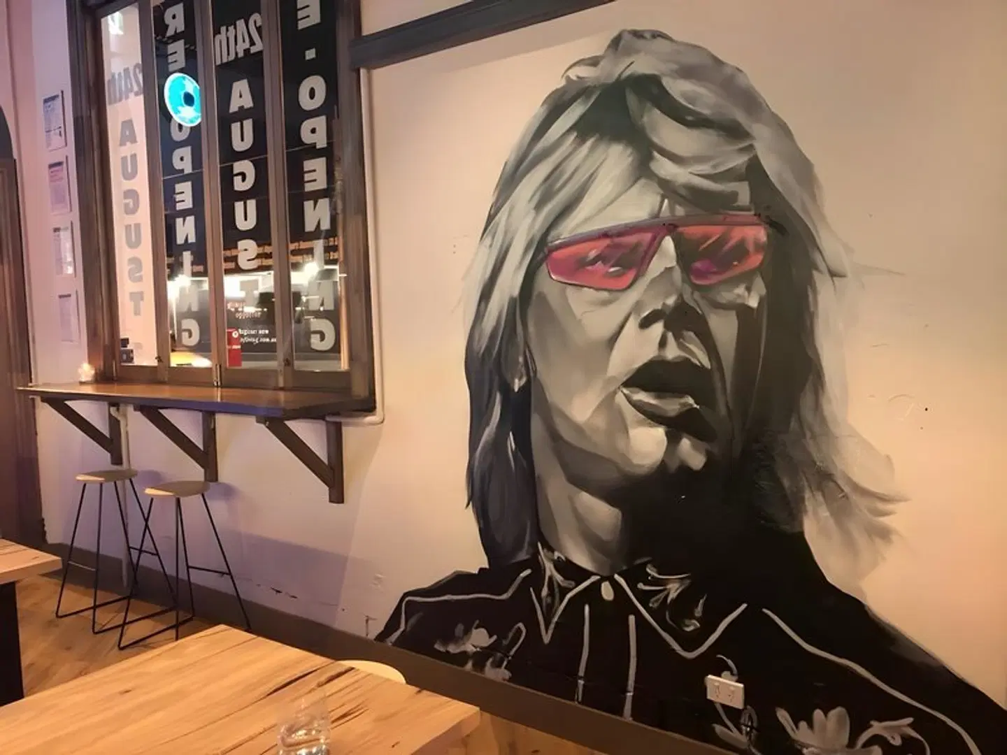 East Brunswick Hotel PEOPLE