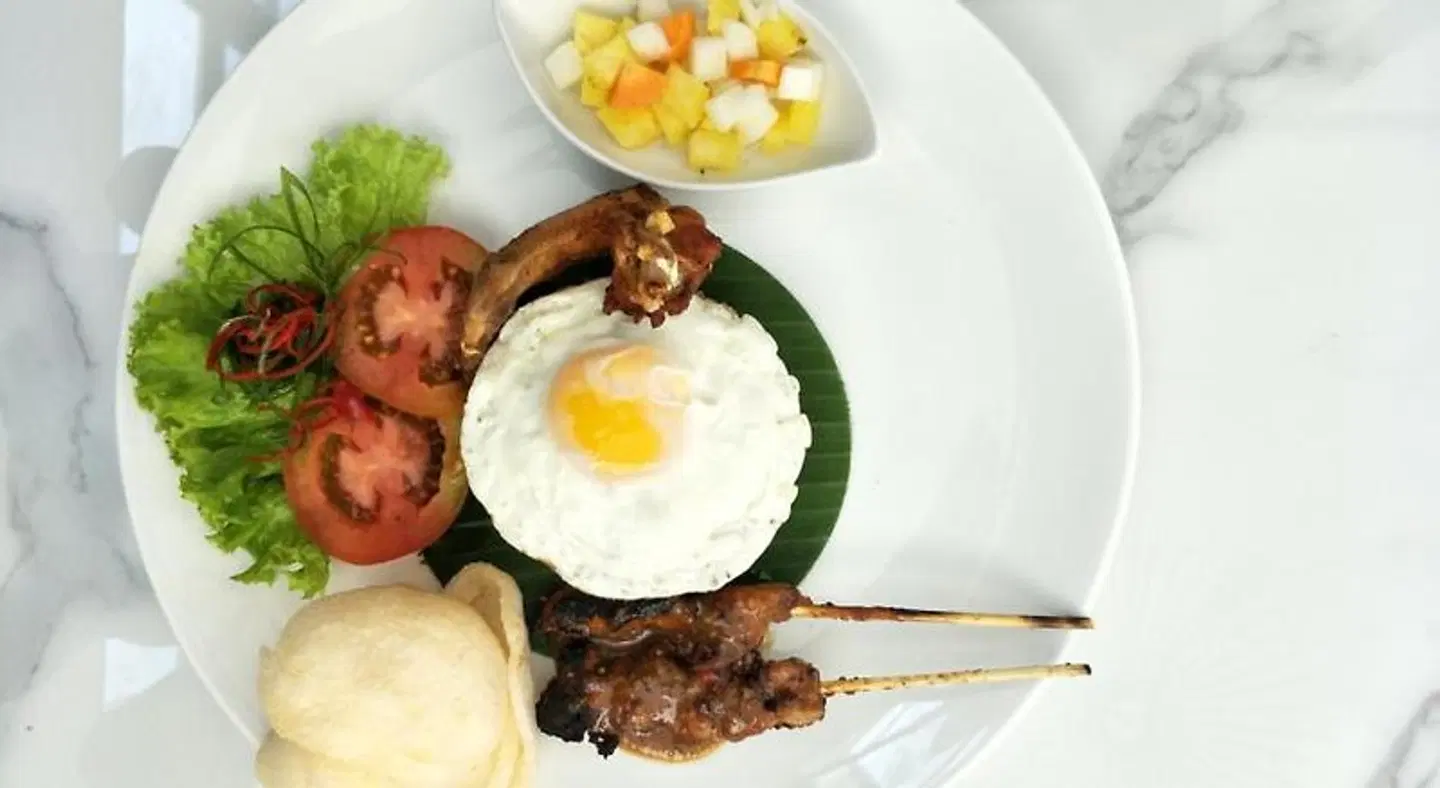 Grand Senyum Hotel, Tugu Yogyakarta Restaurant