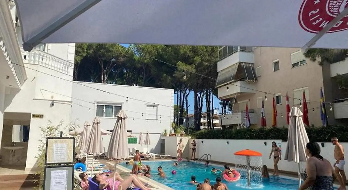 Kapri Hotel OUTDOOR_POOL