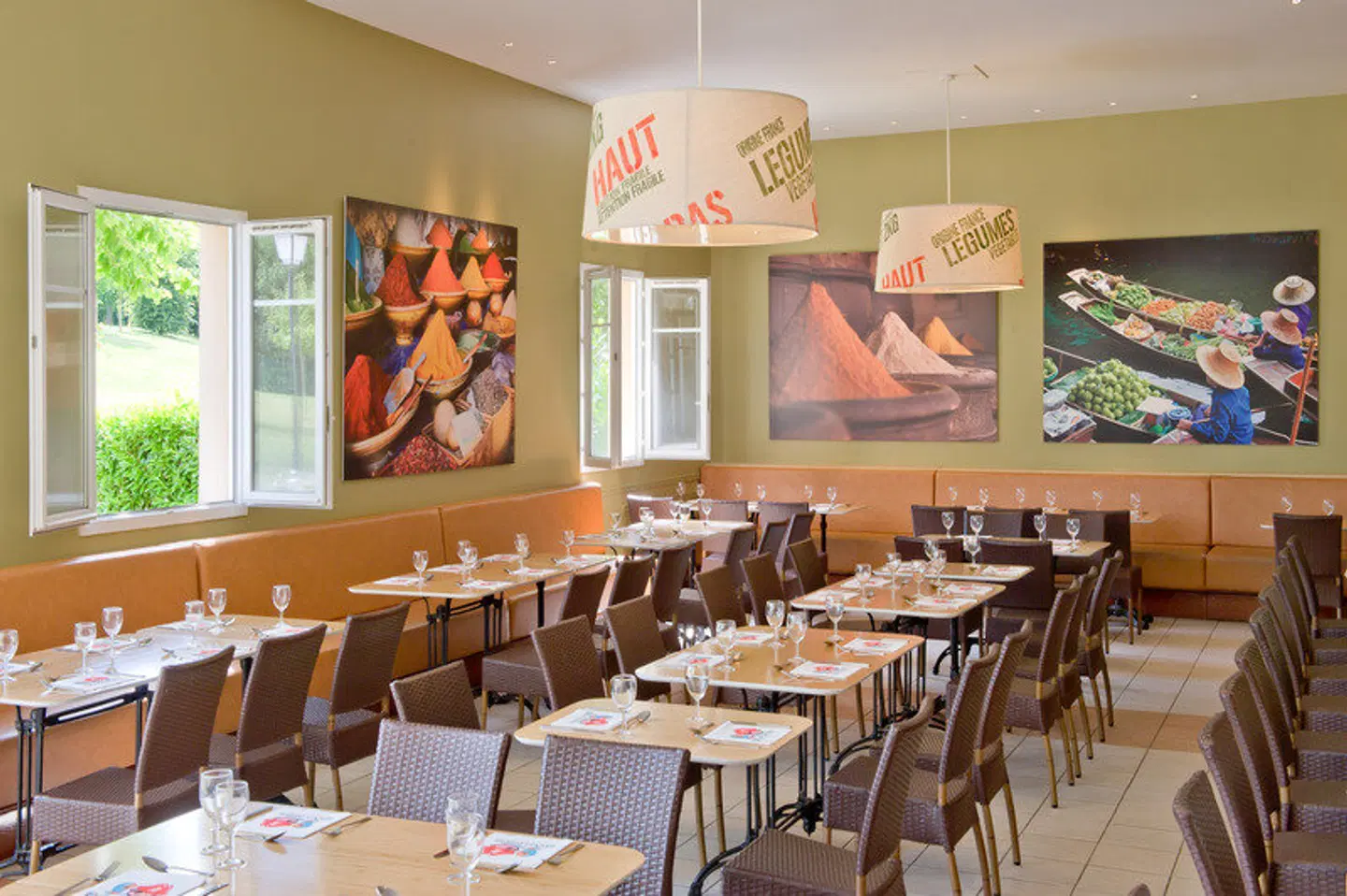 Explorers Hotel at Disneyland Paris Restaurant