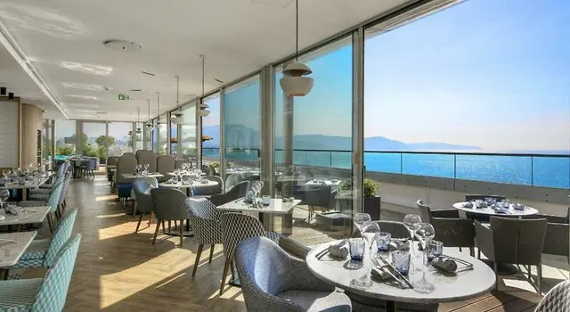 Radisson Blu Hotel, Nice Restaurant