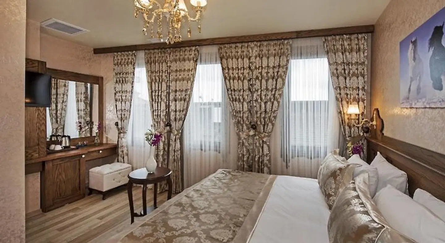 Perapolis Hotel ROOM_EXAMPLE