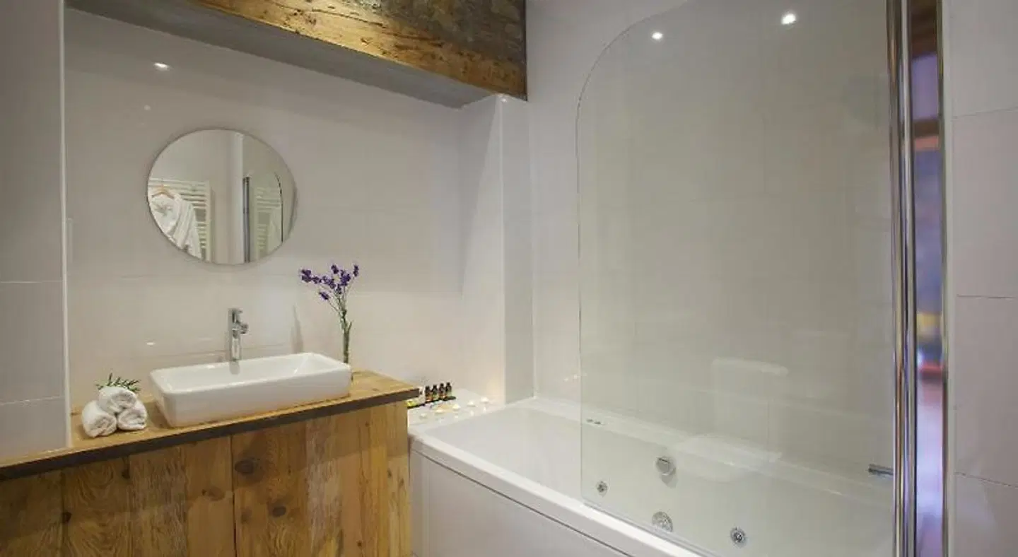 Lyhnos Badezimmer