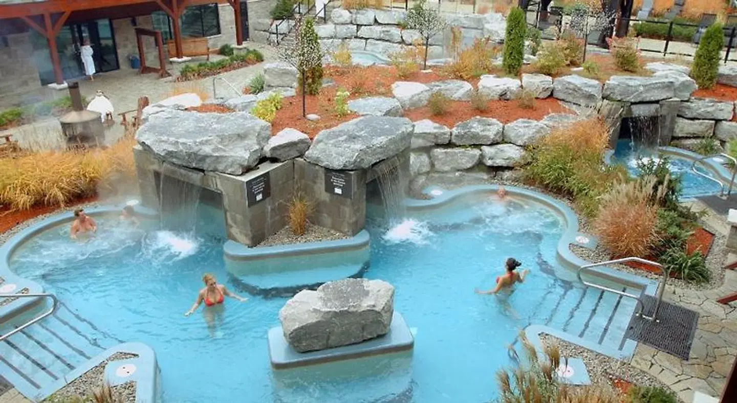 KiNipi spa nordique & hébergement OUTDOOR_POOL