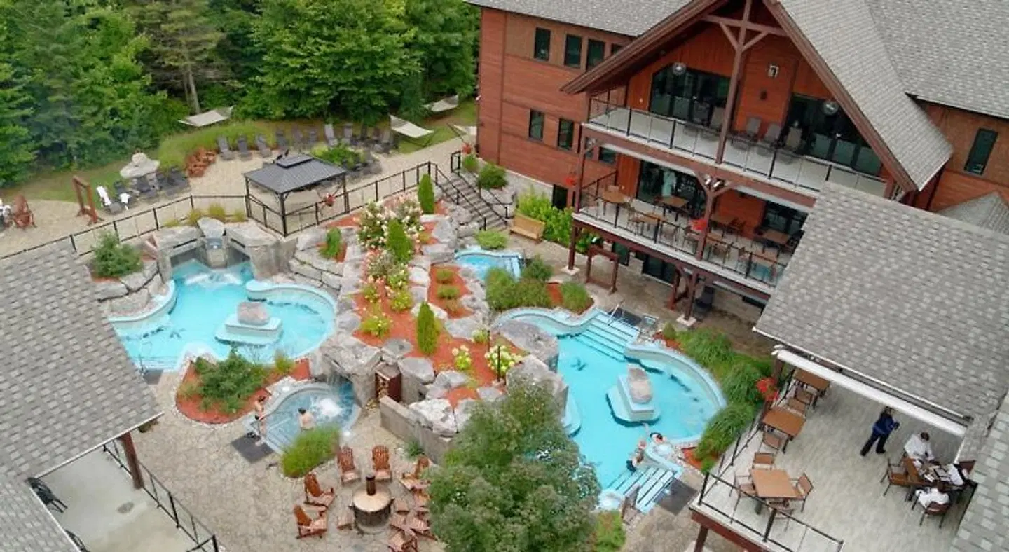 KiNipi spa nordique & hébergement OUTDOOR_POOL