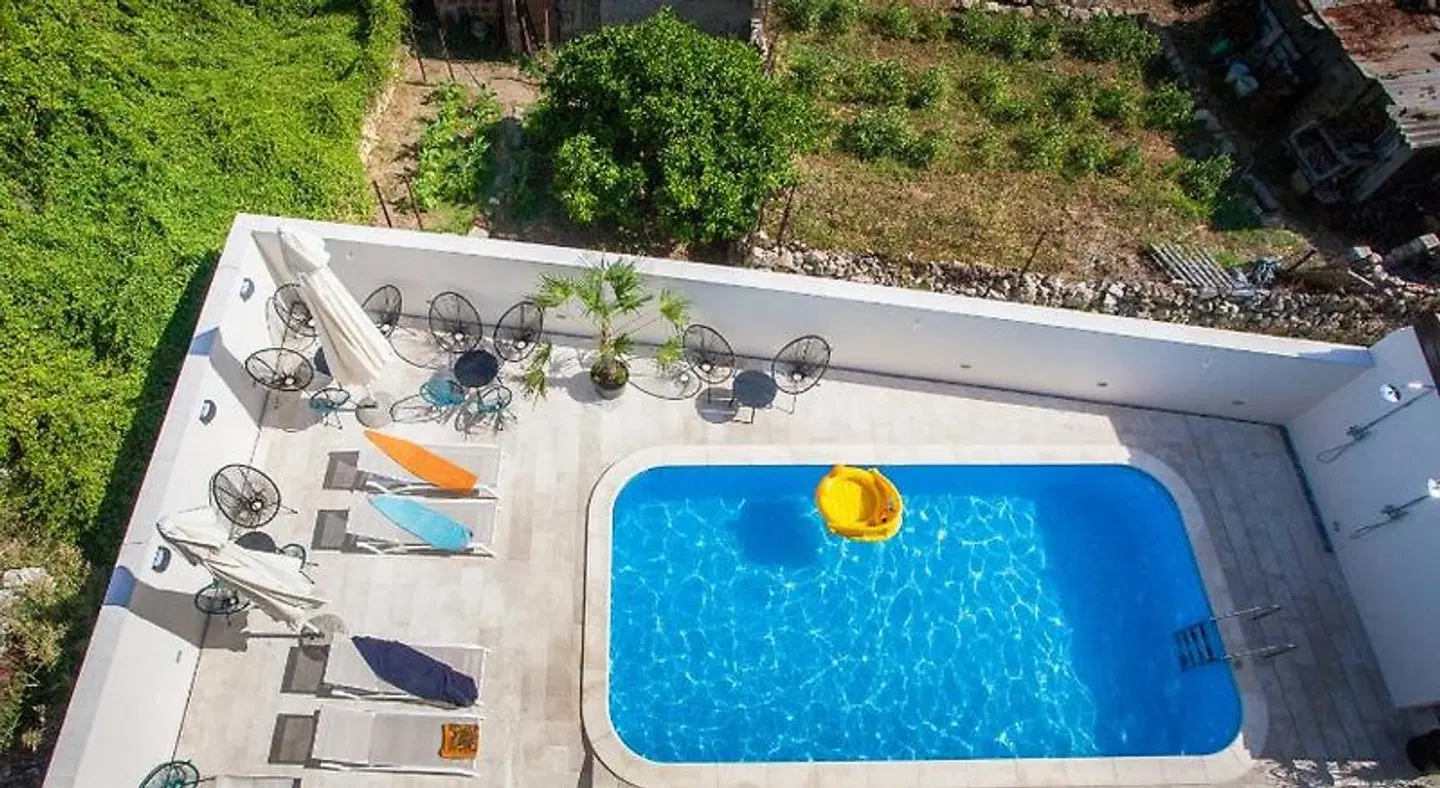 Pool Bella Vista Suites OUTDOOR_POOL