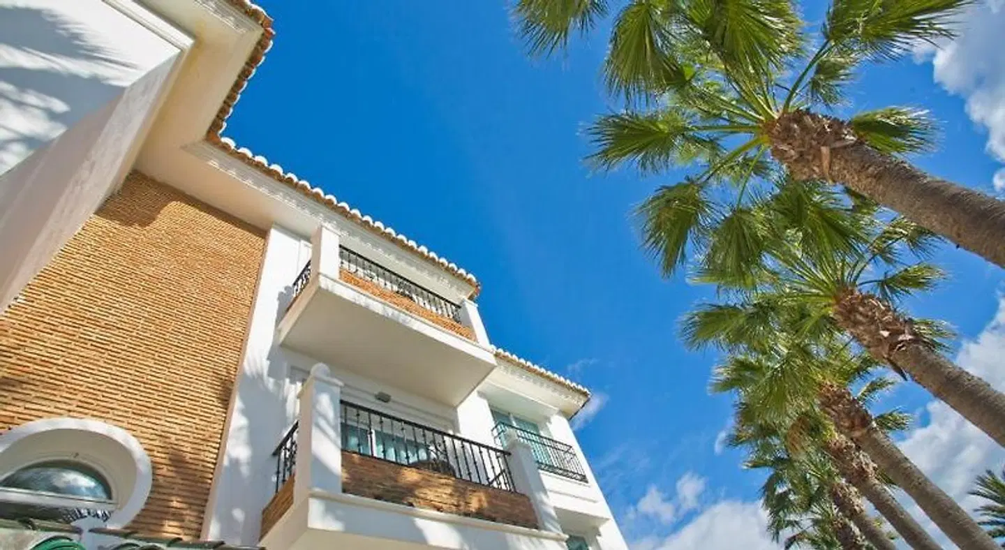 El Oceano Beach Hotel EXTERIOR