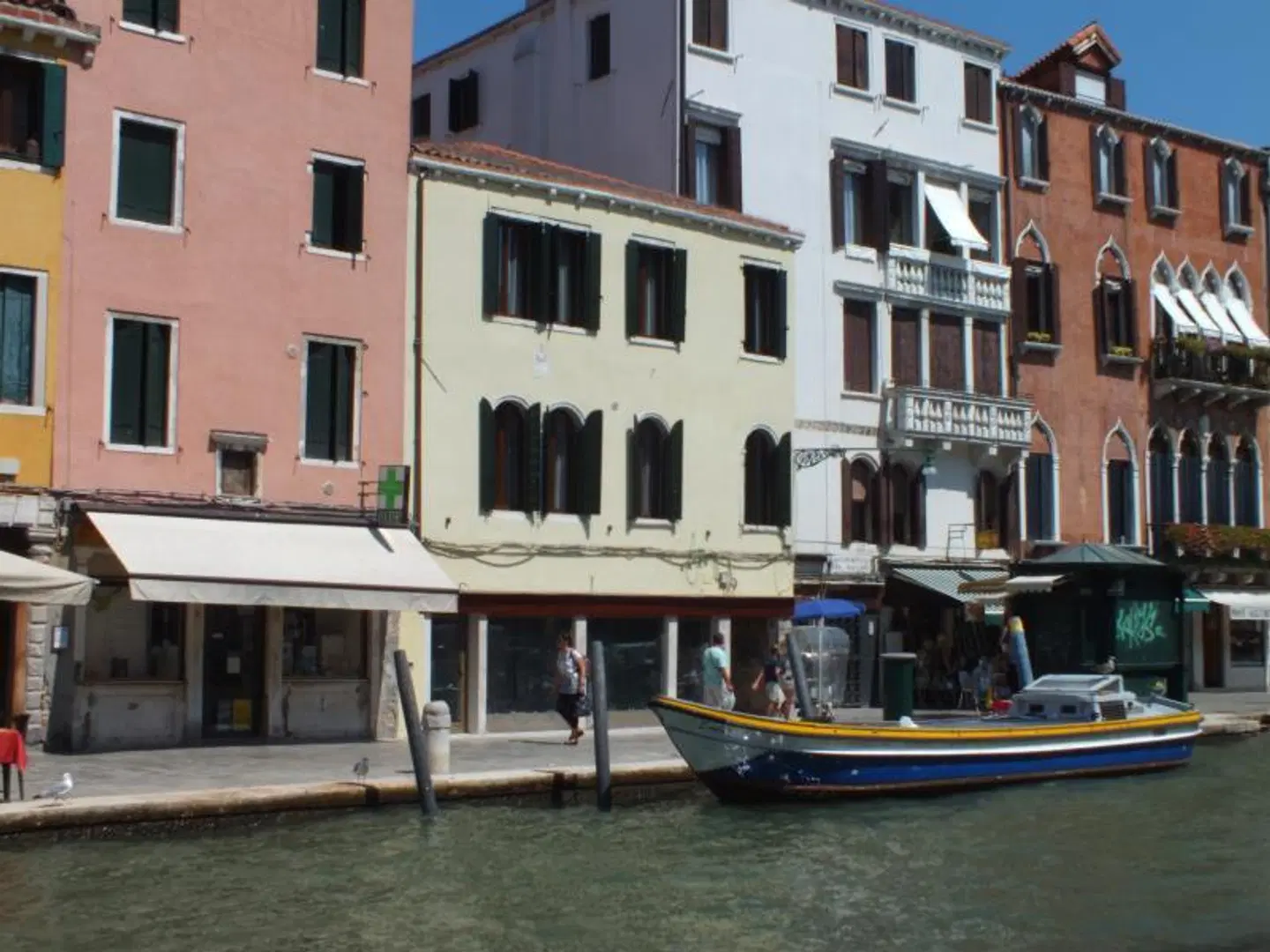 Leone Hotel EXTERIOR