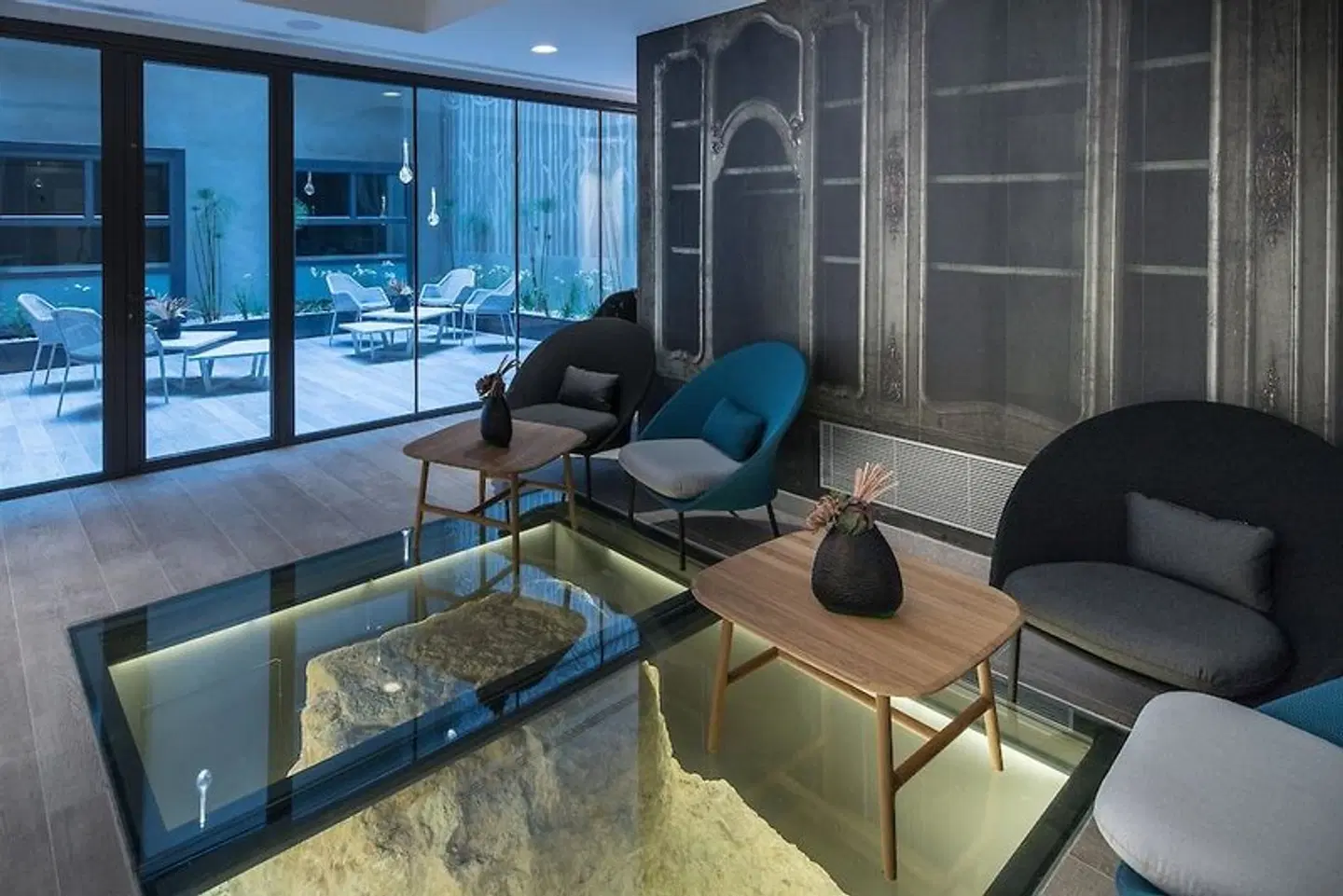 Catalonia Magdalenes Terrasse