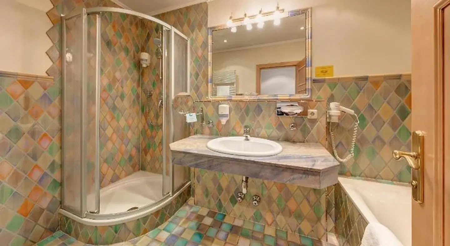 Sport & Spa Hotel Strass Badezimmer