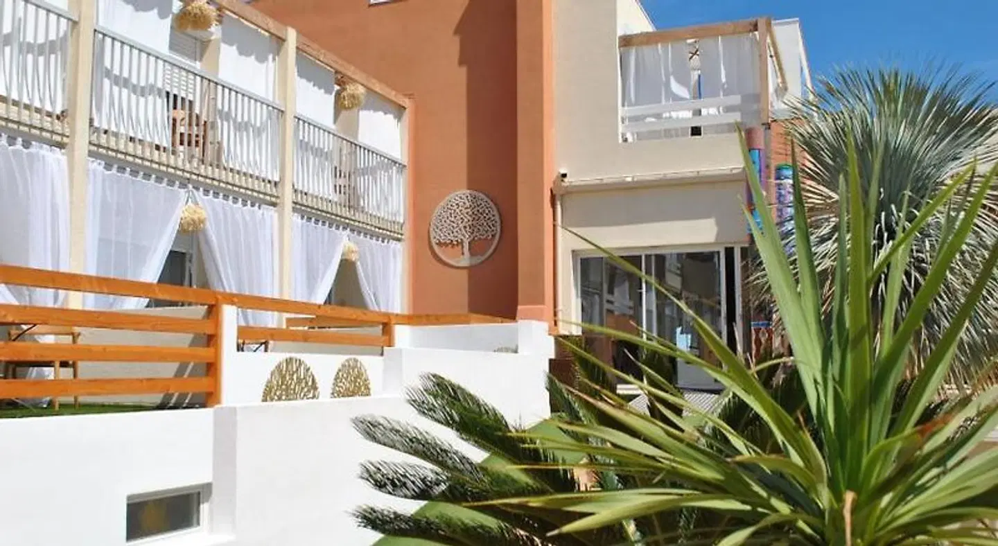 CAPAO Beach Hotel EXTERIOR