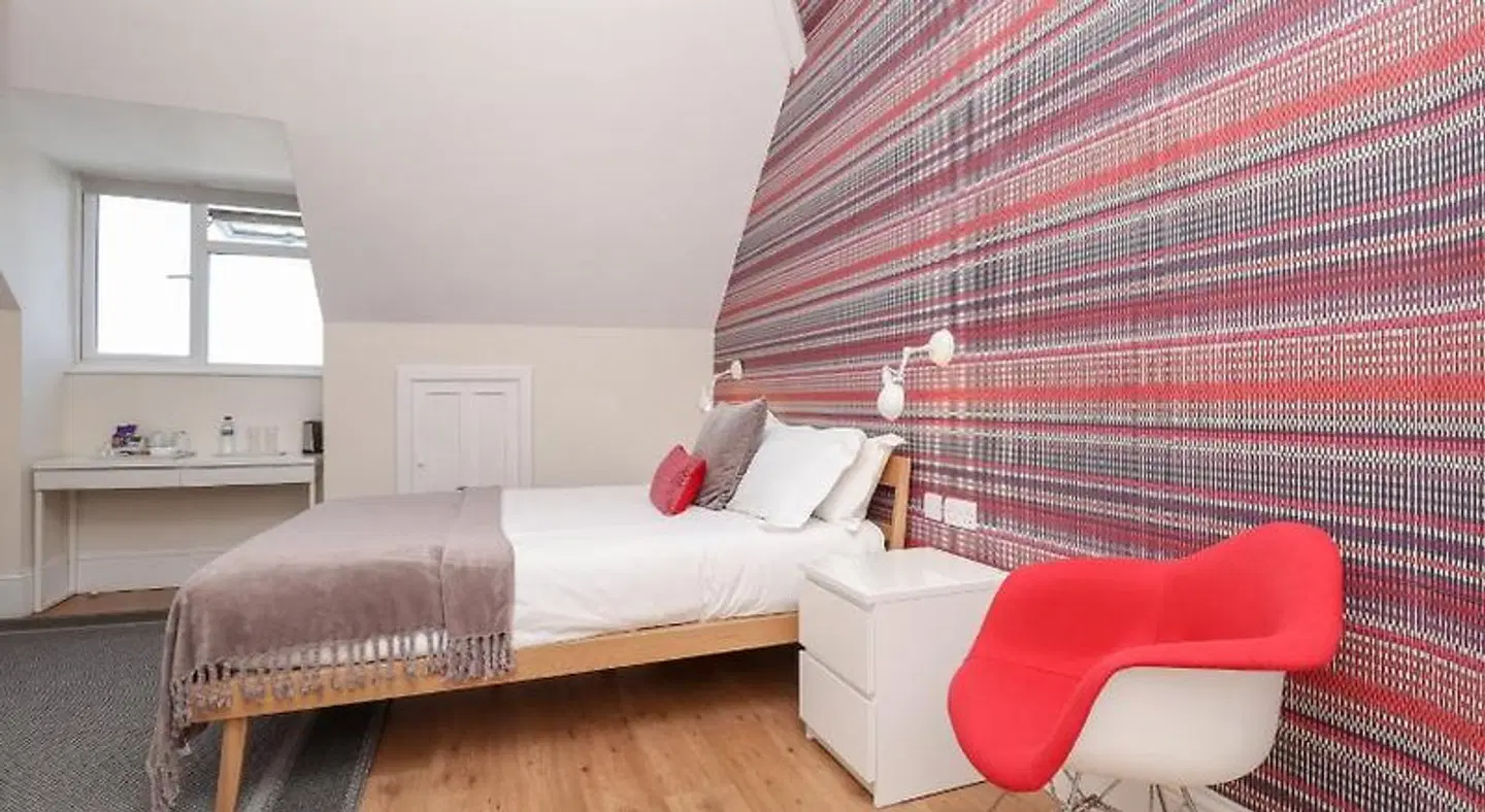 Ravilious ROOM_EXAMPLE