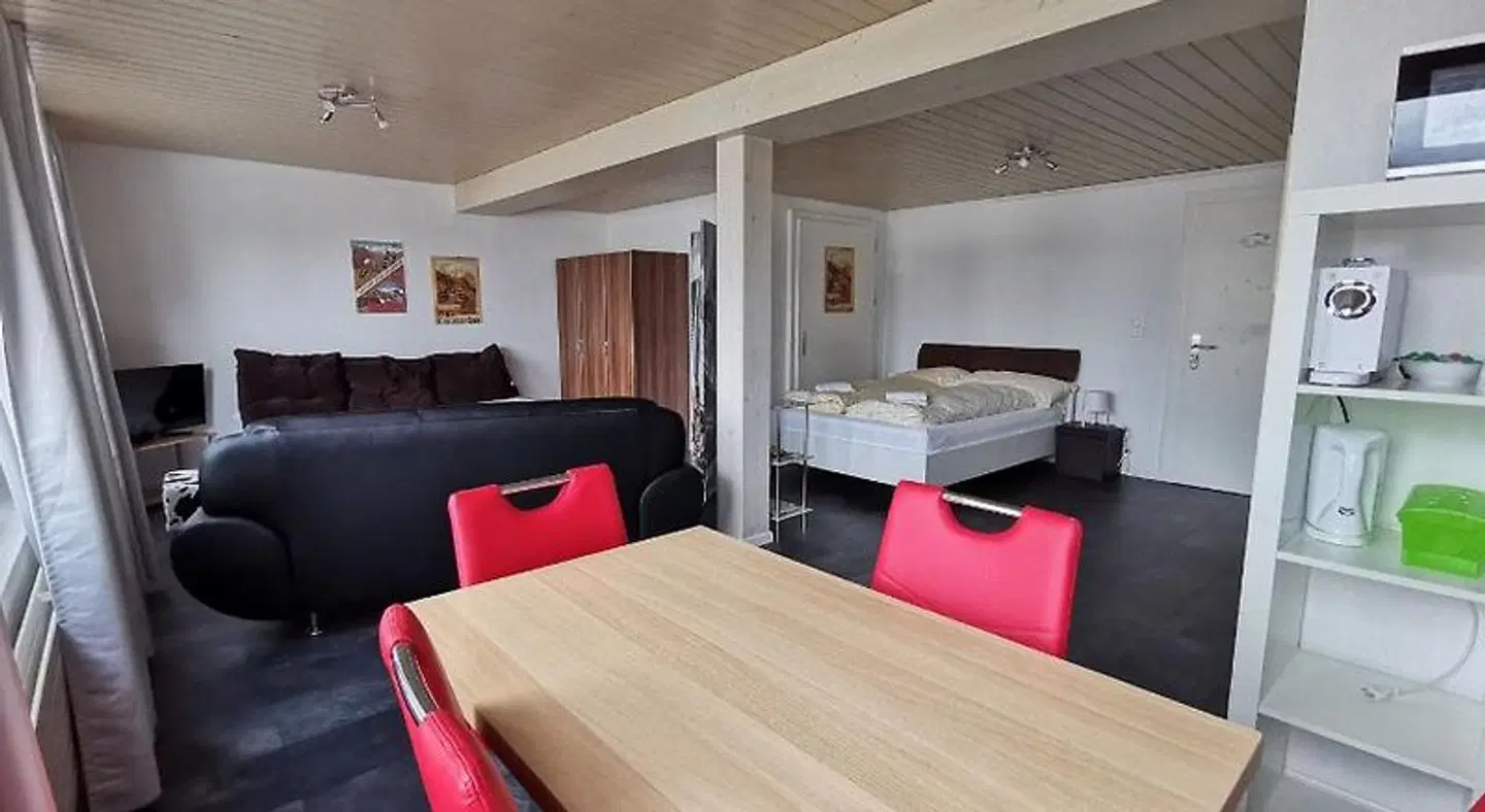 Downtown Apartment ROOM_EXAMPLE