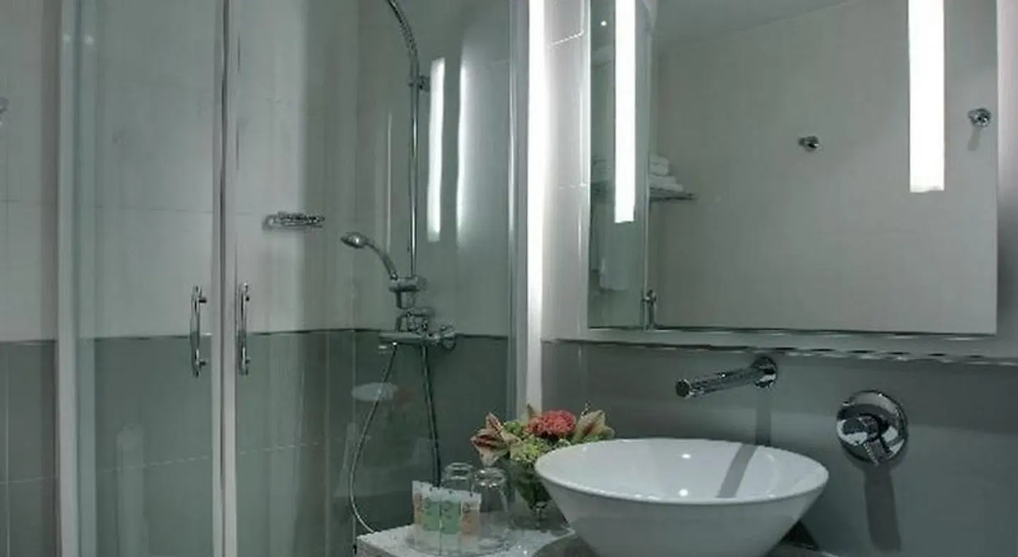 Mercure Cannes Centre Univers Badezimmer