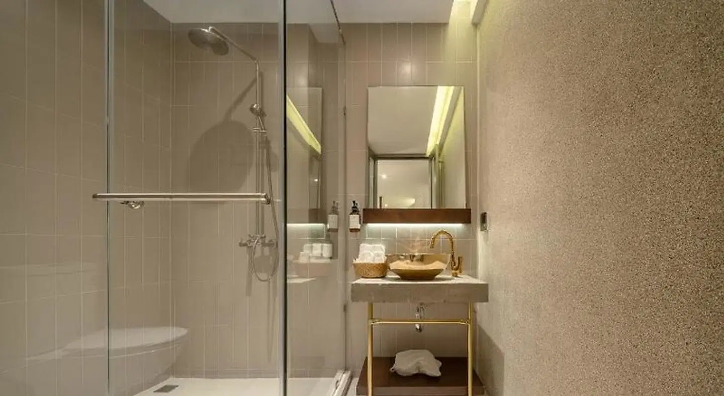 Nidhra Boutique Hotel Bangkok Badezimmer