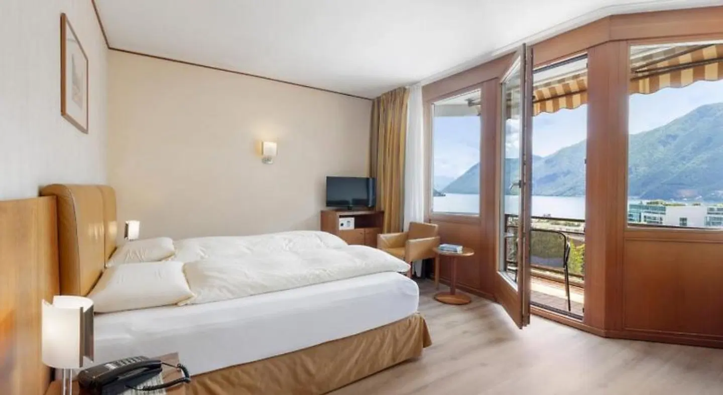 Hotel Delfino Lugano ROOM_EXAMPLE