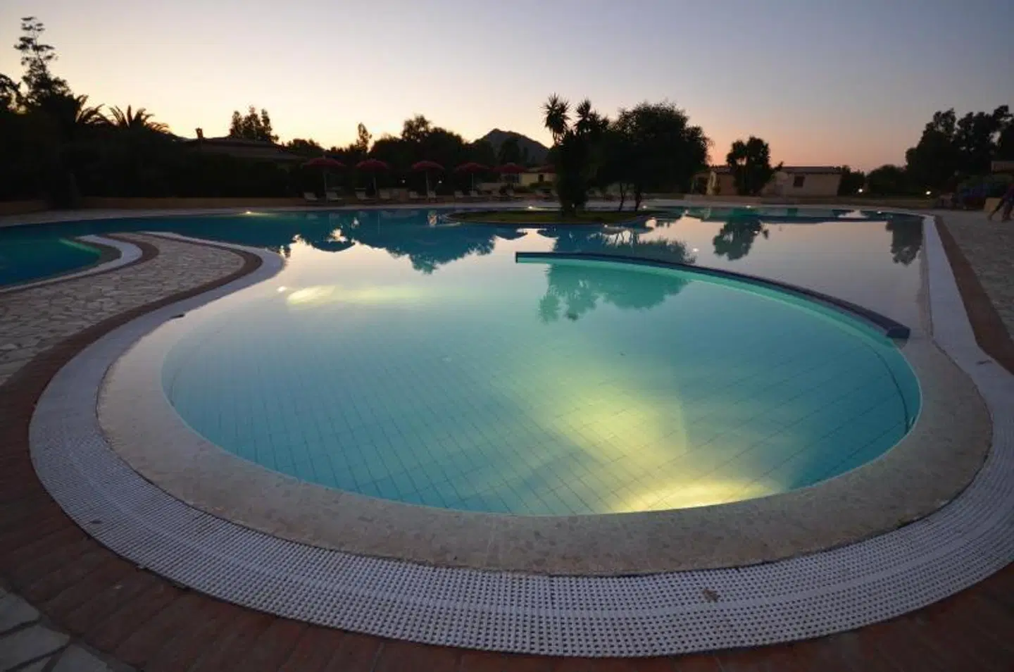 Limone Beach Resort OUTDOOR_POOL