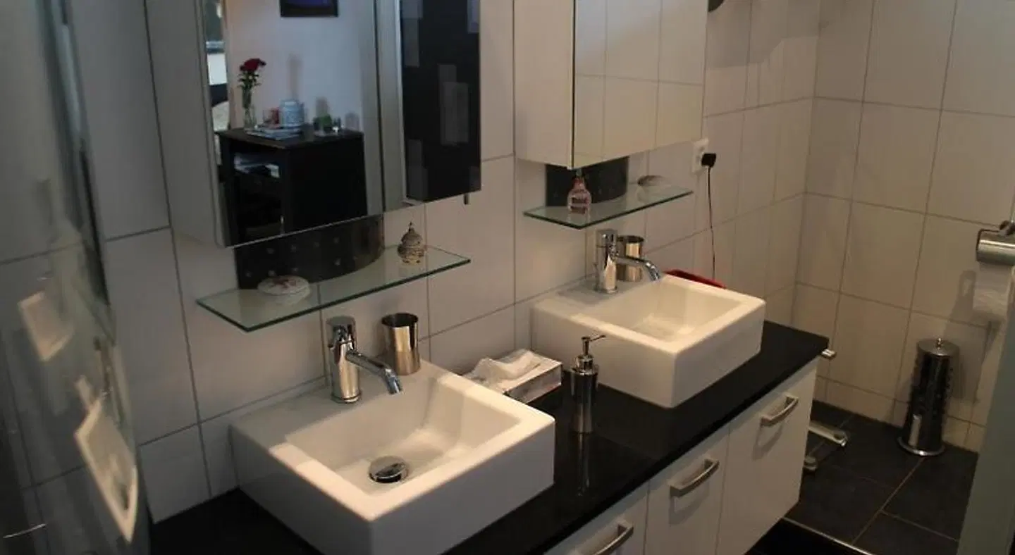Chambres d'hôtes - Les Petites Chambres de la Bleue Maison Badezimmer