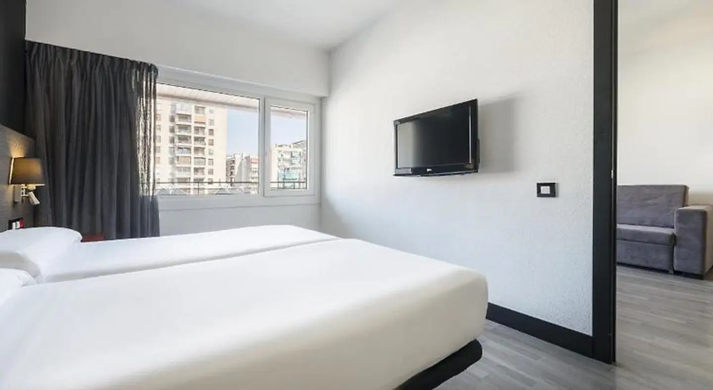 Hotel ILUNION Romareda ROOM_EXAMPLE