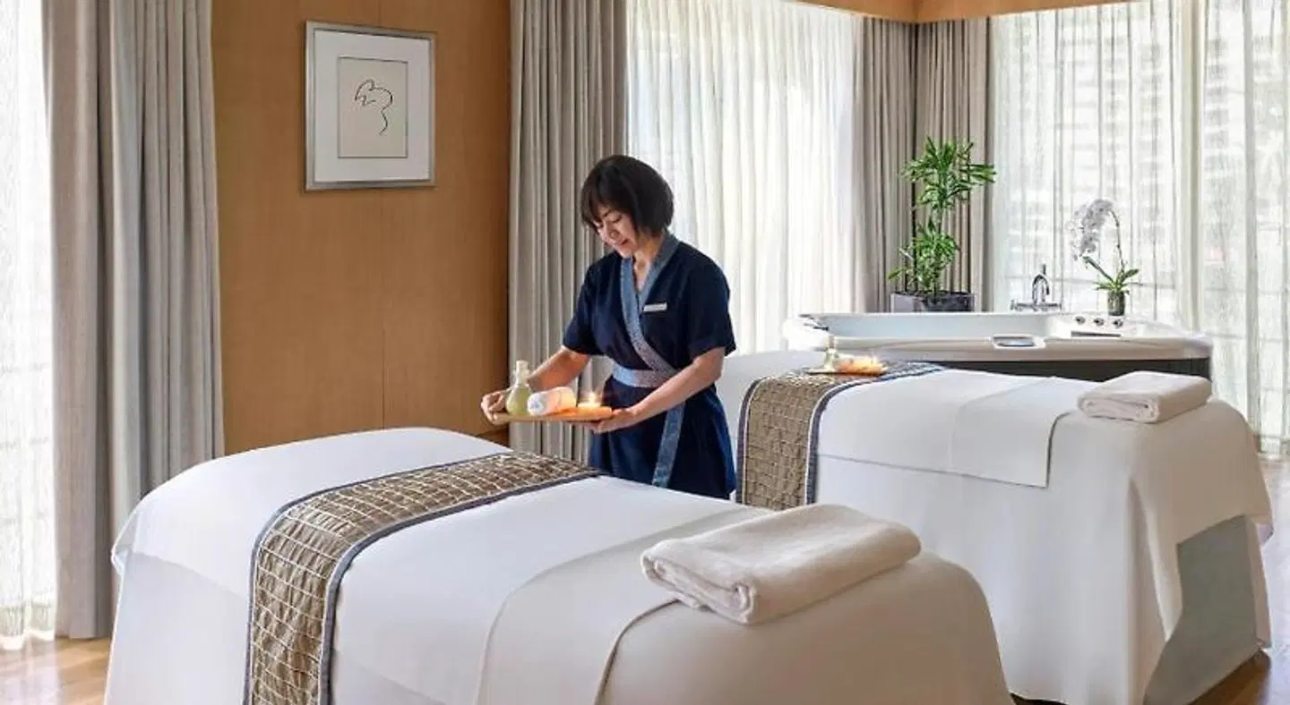 The Ritz-Carlton Dubai International Financial Centre ROOM_EXAMPLE