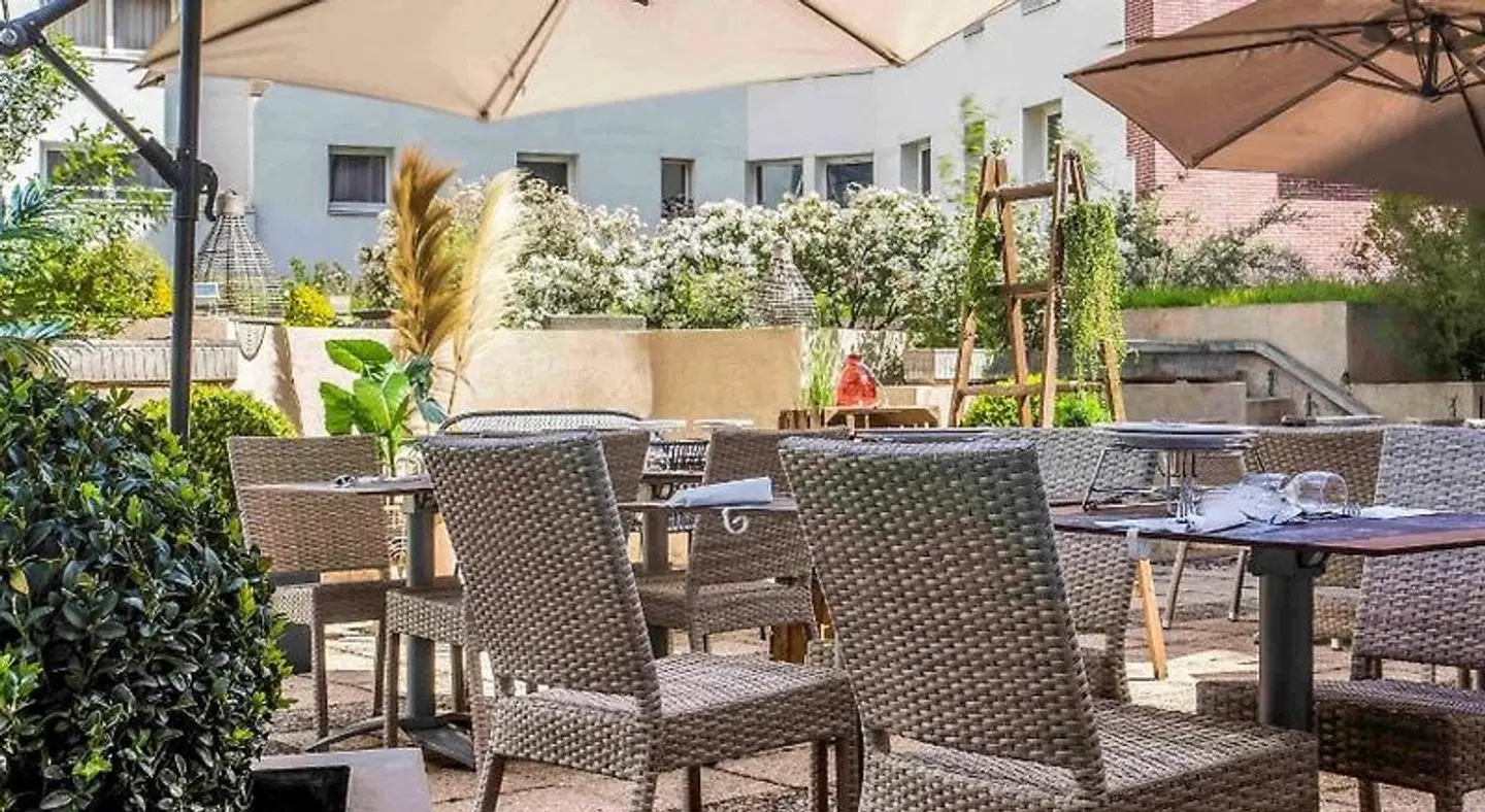 ibis Styles Evry Cathédrale Terrasse