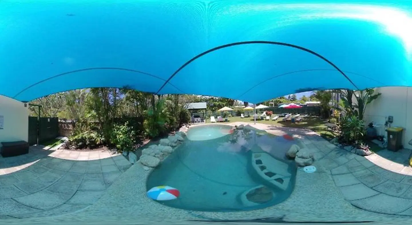 Magnetic Sunsets Resort EXTERIOR