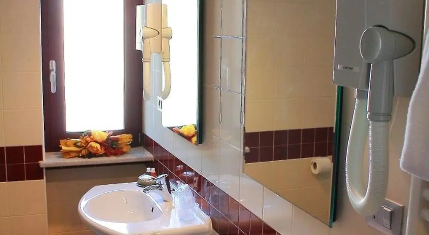 Hotel Rioverde Badezimmer