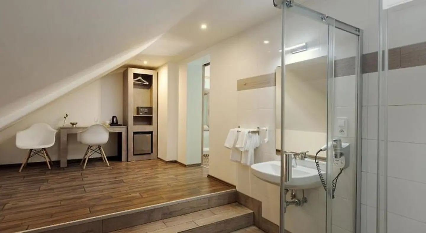 Gorgeous Prague Rooms Badezimmer