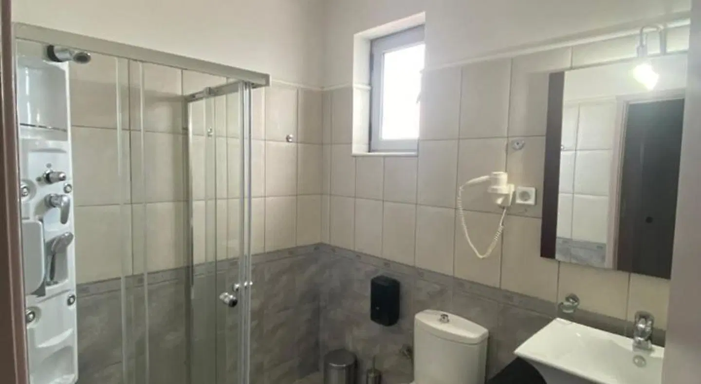 Sozos Inn Hotel Badezimmer