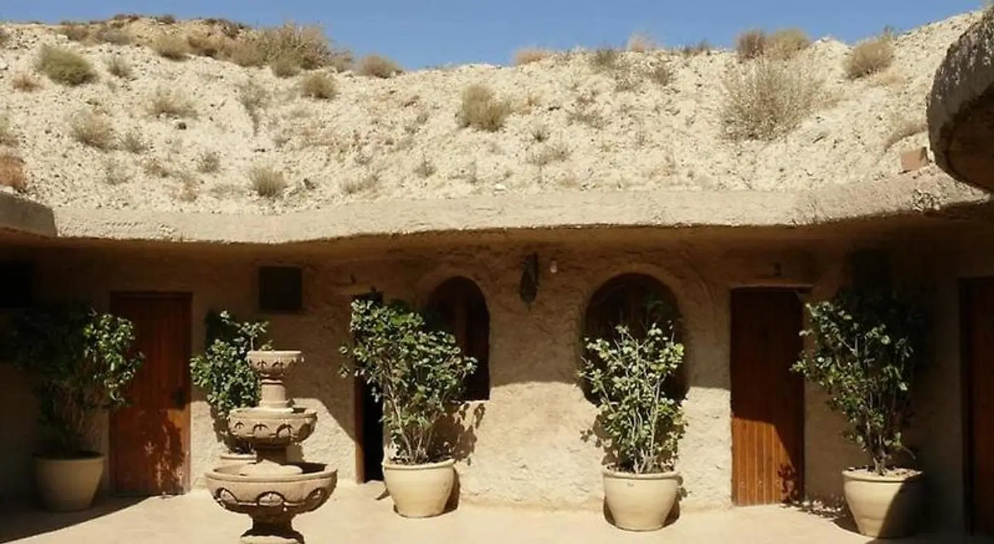 Hotel Cueva Tardienta Monegros EXTERIOR