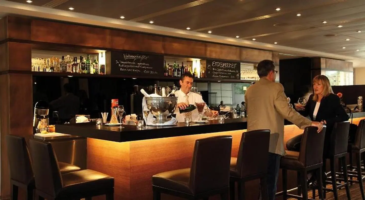 Park-Hotel am Rhein - Gesundheitshotel und Residenzen Bar