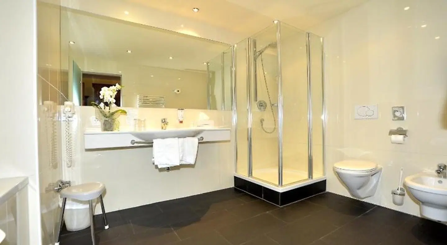 Hotel Karwendelhof Badezimmer
