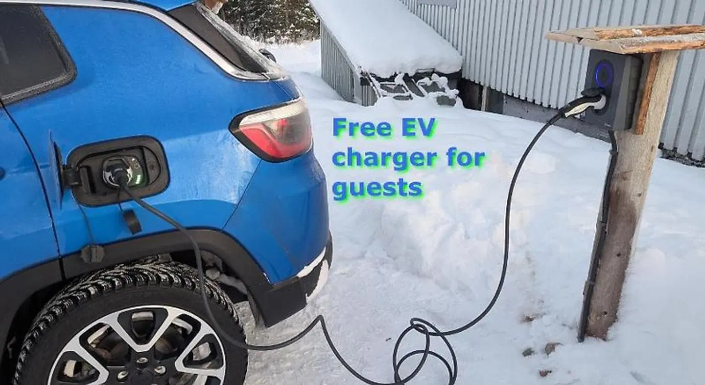 Lapland Snow Cabin PEOPLE